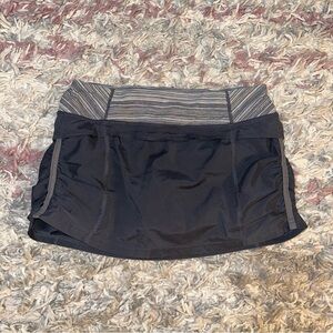 Lululemon gray skirt 4